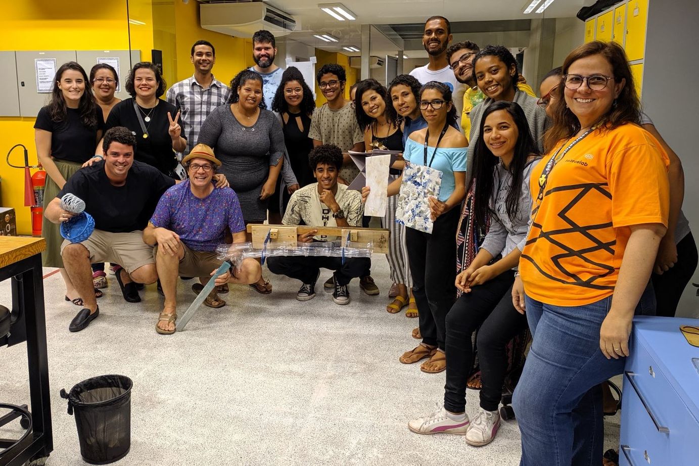 toda equipe Toda a equipe :)